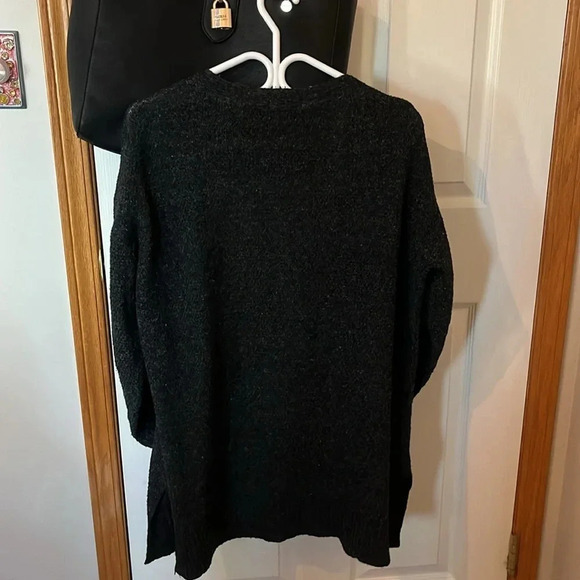 CARDIGAN​ - Picture 3 of 5